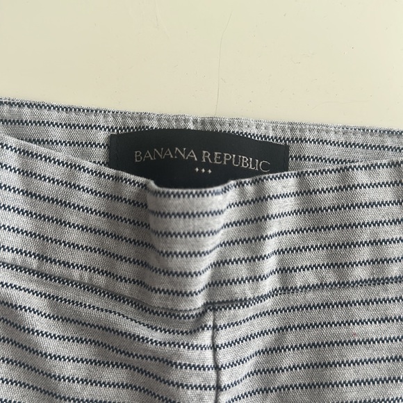 Banana Republic Shorts NWT - Picture 2 of 9
